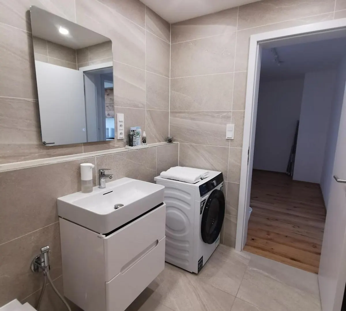 Apartman Free Private Parking, Central Location, Nuslesky Pivovar Sunset Balcony Home, Prága