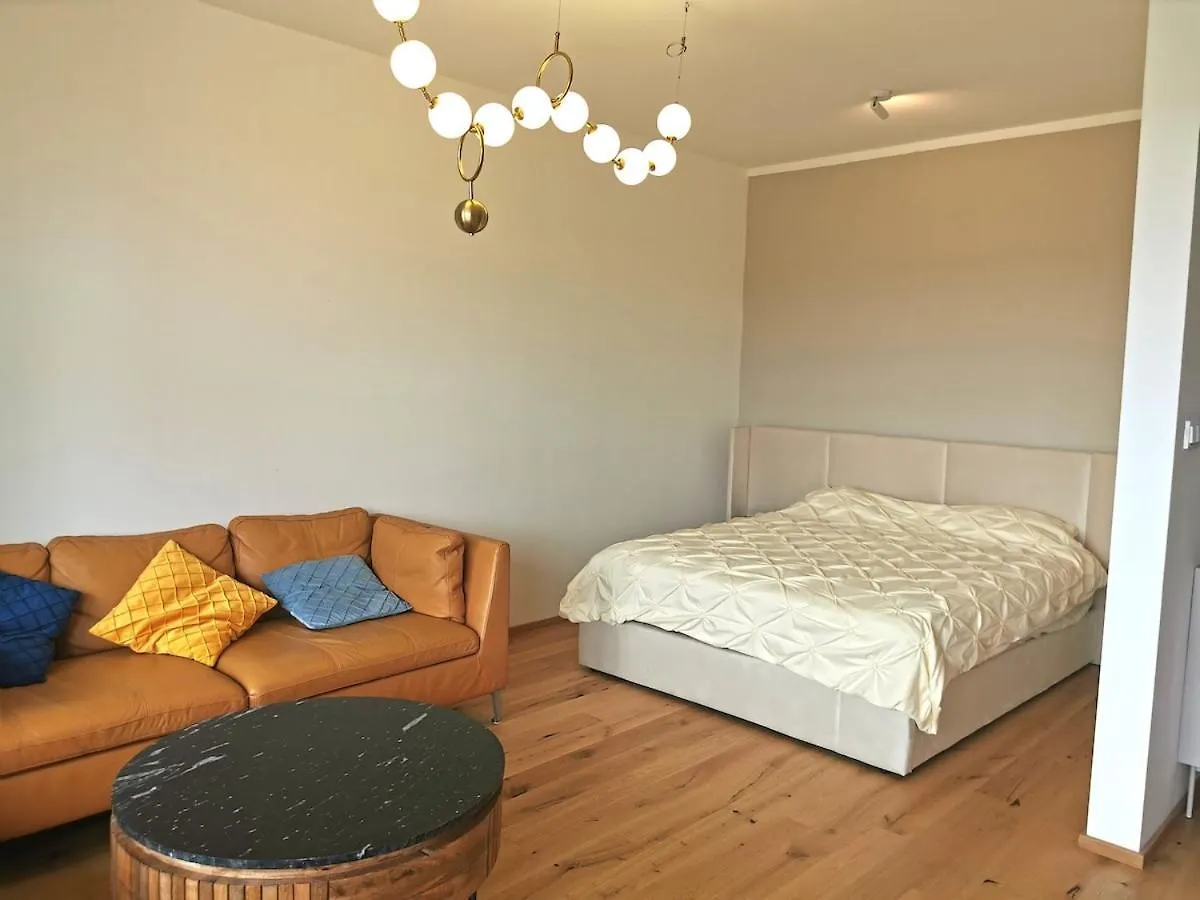 Apartman Free Private Parking, Central Location, Nuslesky Pivovar Sunset Balcony Home, Prága Csehország