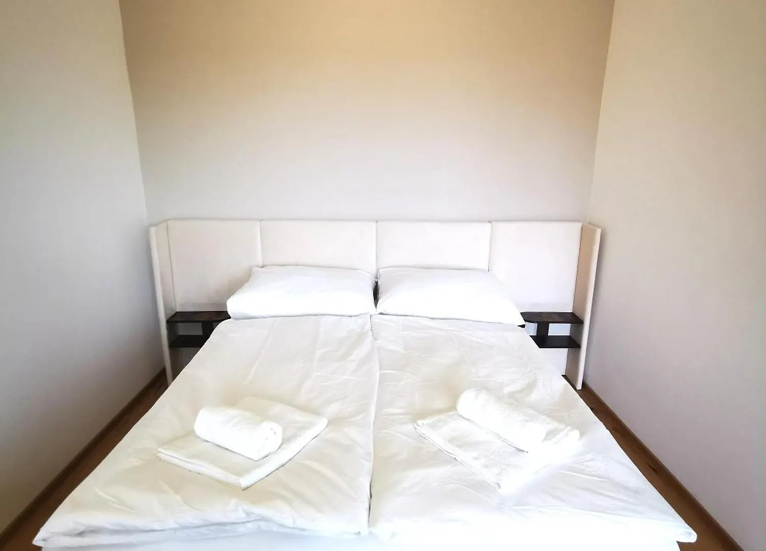 Free Private Parking, Central Location, Nuslesky Pivovar Sunset Balcony Home, Prága